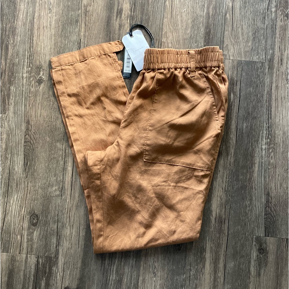 NWT Tahari Camel Coloured Tapered Pants Sz M